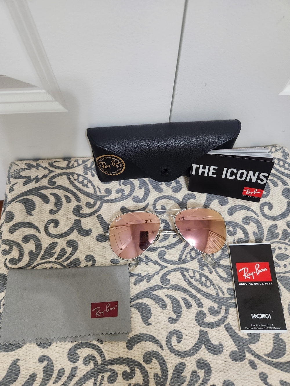 Matte Silver Metal Ray-Ban Women’s Aviator Pink Mirror Lens Sunglasses